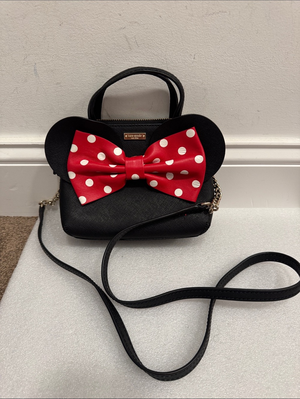 Kate Spade New York x Disney Minnie Mouse Mini Maise Crossbody Bag purse